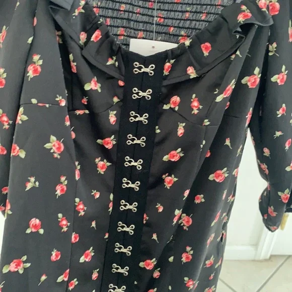 NWT! Forever 21 Satin Rose Corset Style Puff Sleeve Mini Dress - Picture 6 of 11